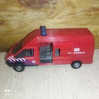 Автомобиль пожарной службы.