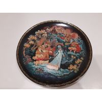 Настенная тарелка Холуй "Снегурочка и бобыли" , Девяткин