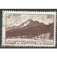 Мартиника. Действующий вулкан Монтань-Пеле. 1947г. Mi#248.