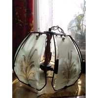 Продам люстру светильник 3X60 Вт