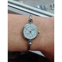 Часы ссср чайка кварц женские, не с рубля, сохран.