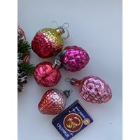 Лот елочных игрушек.