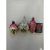 Лот елочных игрушек.