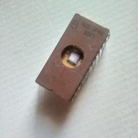 Микросхема КС573РФ2