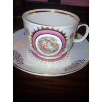 Чашки с блюдцами "ХЕННЕБЕРГ"