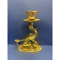 Металлический подсвечник грифон на одну свечу