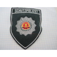 Шеврон полиции ГДР вышитый с 2 рублей!