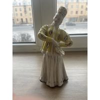 Статуэтка фарфоровая Лебедушка - Дулево ДЗ СССР ск. Бржезицкая А.Д.1963год