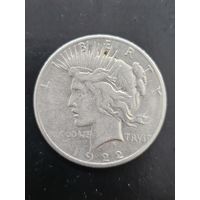 1 доллар США 1922 . Мирный доллар