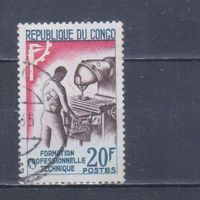 [724] Конго 1964. Промышленность в Конго.Рабочий у станка. Одиночный выпуск. Гашеная марка.