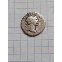 Римский динарий 107 года