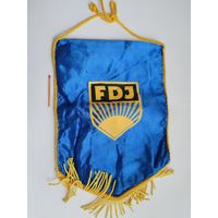 Вымпел ГДР. FDJ. Свободная Немецкая Молодежь. двухсторонний. размер 17 х 23,5 см