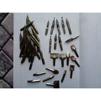 Перья (одним лотом, около 50 штук)