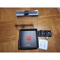 Наушники, комплект упаковки от наушников urBeats от Beats by Dr. Dre.