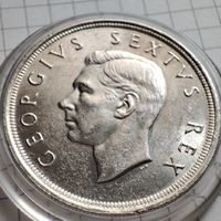 5 шилингов 1952 года Южная Африка. В честь 300-летия основания Кейптауна.Парусник .Серебро.