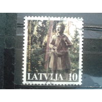 Латвия, 1998. Музей "Спридиши". Резная фигура.