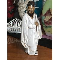 Старая китайская статуэтка