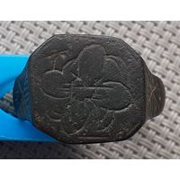 Старинный перстень.