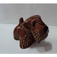 Статуэтка фарфоровая "Собака" 70-80-е годы Европа. Высота 8.5 см. Длина 10.5 см. Целая, без реставрации.