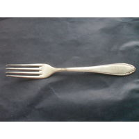 Вилка посеребренная с поддельным клеймом 84 пробы.