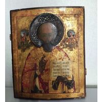 Икона " Николай Чудотворец ". 19-й век. По сусальному золоту. Венцы Серебро. Пробы не стоят. Размер иконы 48.5 на 39 см. Отличное письмо. Состояние  хорошее