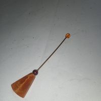 Брошь шляпная янтарная
