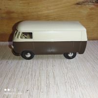 Volkswaqen Combi.VITESSE .1/43.