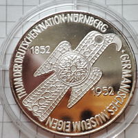 Медаль 5 марок серебро к 100-летию Нюрнбергского музея. Германия.