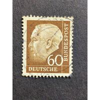 Германия 1957. Профессор Т. Хойсс - Новые размеры и цвета