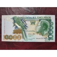 10000 добра Сан Томе и Принсипи 2013 г.