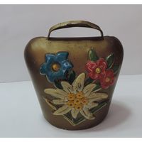 Колокольчик для животных 70-е годы Европа. Размер 8.5-8.5 см. Металл.