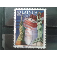 Латвия, 2004. 10-я годовщина визита Клинтона. Mi-1,8 евро гаш.