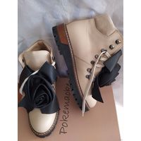 Ботинки женские демисезонные POKEMAOKE(Италия) с цветком из натуральной кожи,размер 37(маркировка)